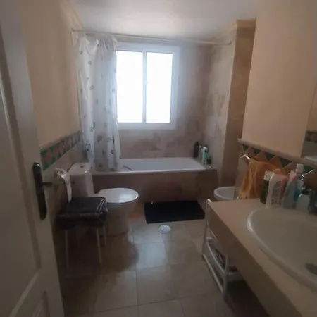Pie De Playa Con Piscina: Banana Beach. Apartment *